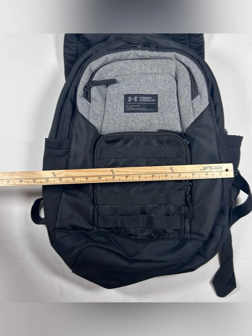 Under Armour  Guardian Backpack 31 L Black/Graphite Model